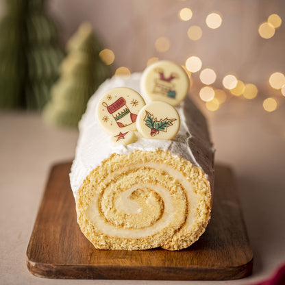 Bûche roulée avec décors de Noël - Chocolatree