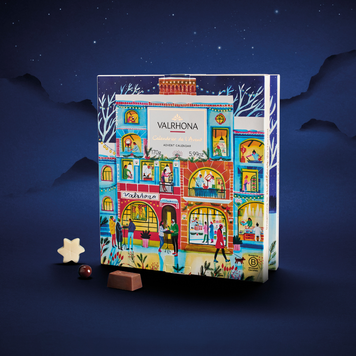 mise en ambiance sur fond bleu calendrier de l'avent valrhona