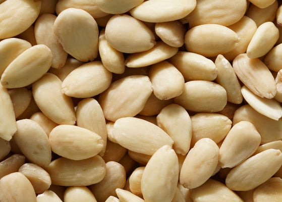 amandes blanches pelées